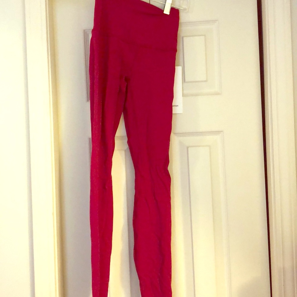 Women’s size 2 lululemon align pants NWT hot pink
